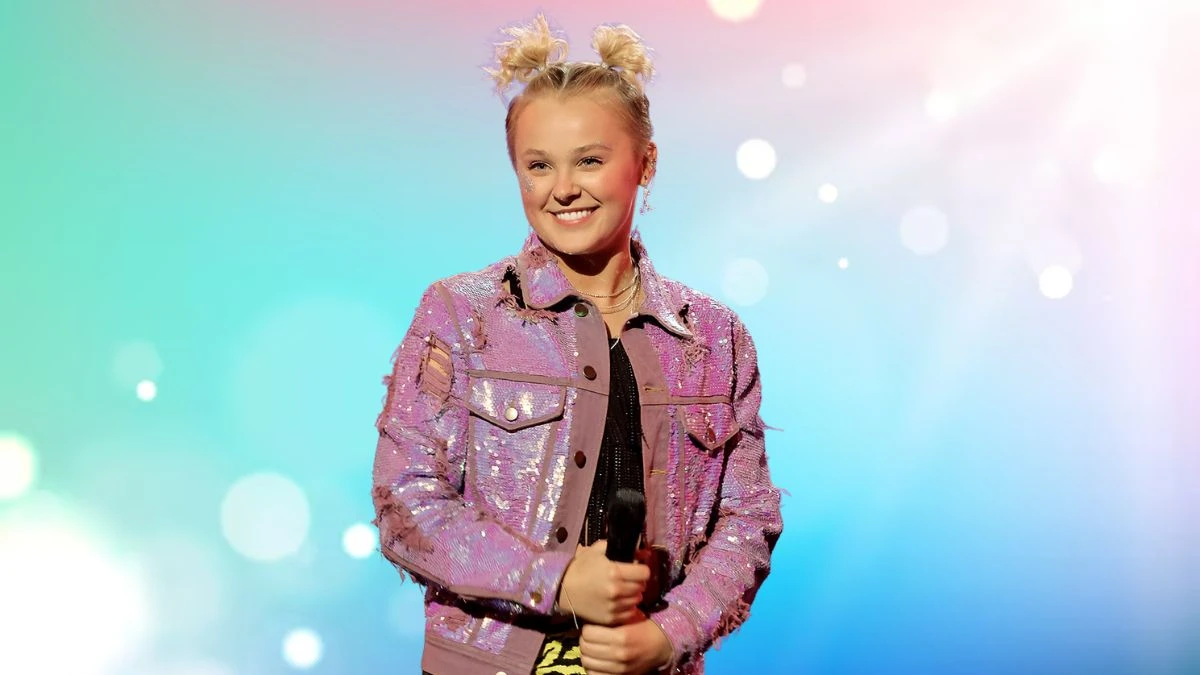 Is JoJo Siwa Pregnant? Who is JoJo Siwa? 