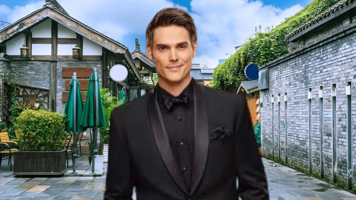 Who is Mark Grossman Dating? Is Mark Grossman Married?