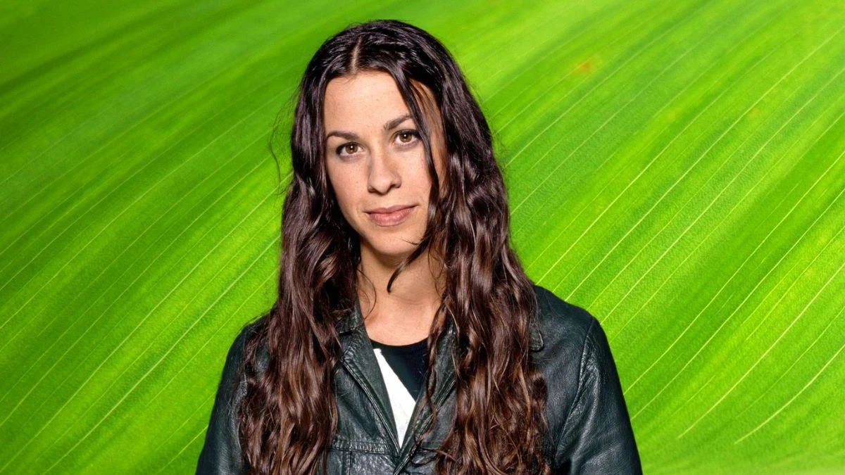 Alanis Morissette Net Worth in 2024 How Rich is She Now?