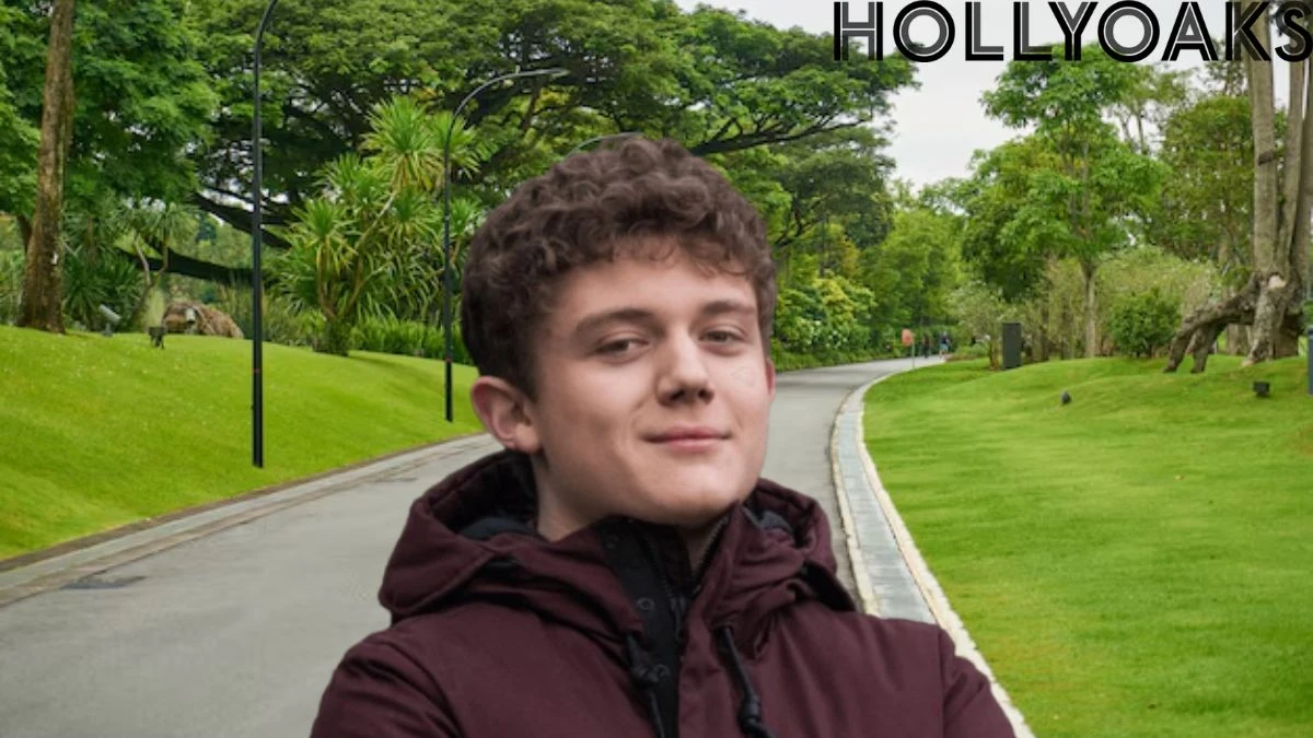 Is Tom Cunningham Leaving Hollyoaks? Who is Tom Cunningham Hollyoaks?